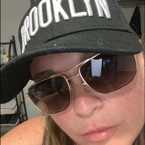 Meet your Posher, Denise